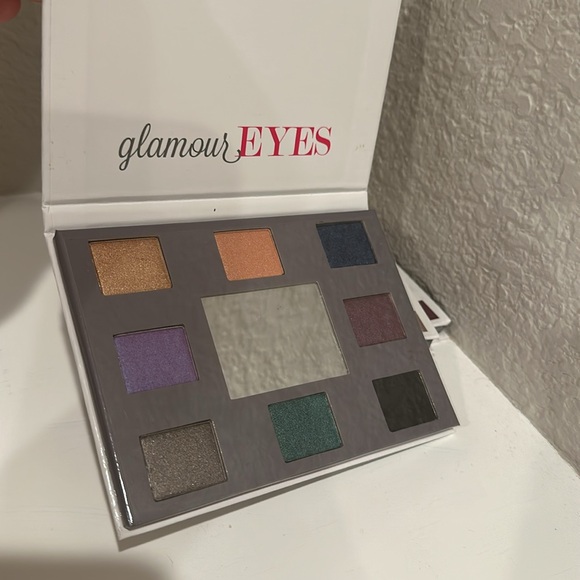 COASTAL SCENTS Eyeshadow Book Set - Picture 5 of 6